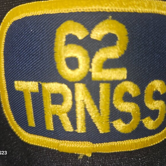 2 Vtg. Hats - 62nd Trans Squadron McChord AFB WA & Airventure Oshkosh 2001 - Picture 6 of 13